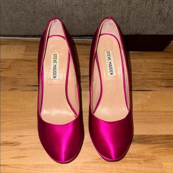 Steve Madden Studded high heels - Picture 1 of 7